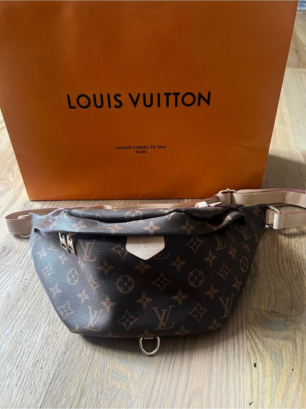 Louis Vuitton Monogram bumbag